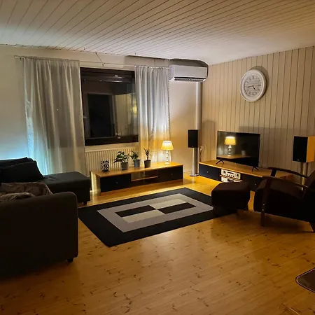 Penthouse Apartment *